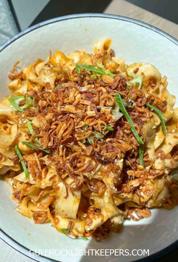 บะหมี่ผัดหอมแดงกรอบใน 10 นาที