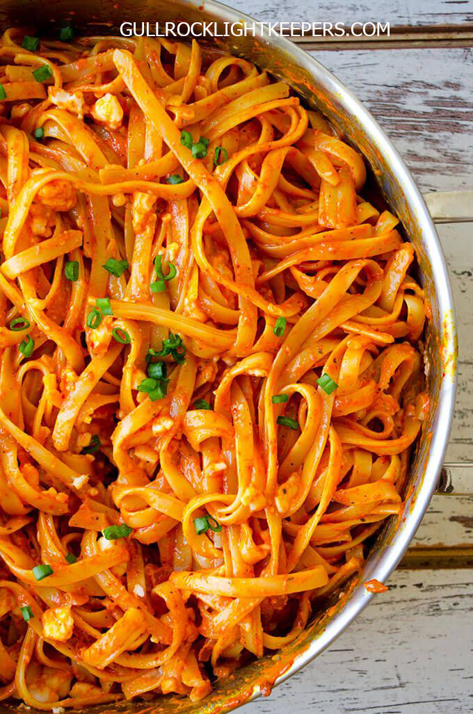 เฟตตูชินี อัล โพโมโดโร (Fettuccine al Pomodoro) 