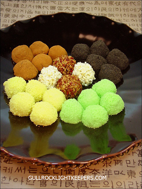 กยองดัน (Gyeongdan) เค้กข้าวเกาหลีดั้งเดิม