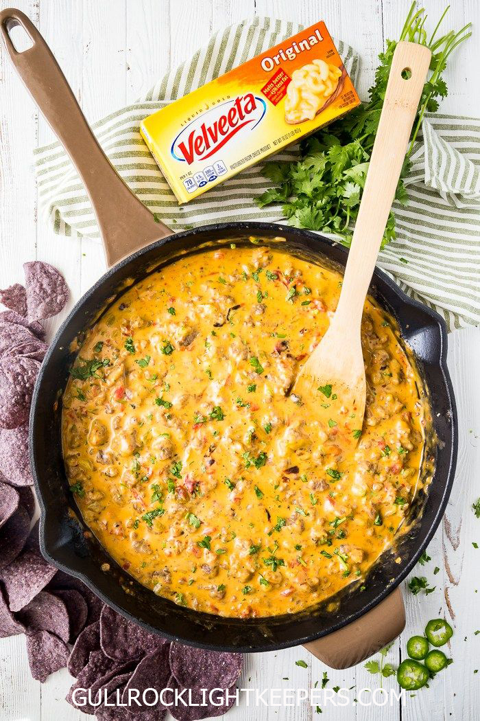 ชิเลคอนเกโซ Chile con Queso ดิปชีสรสเข้มข้น เผ็ดนิดๆ อร่อยสุดปัง